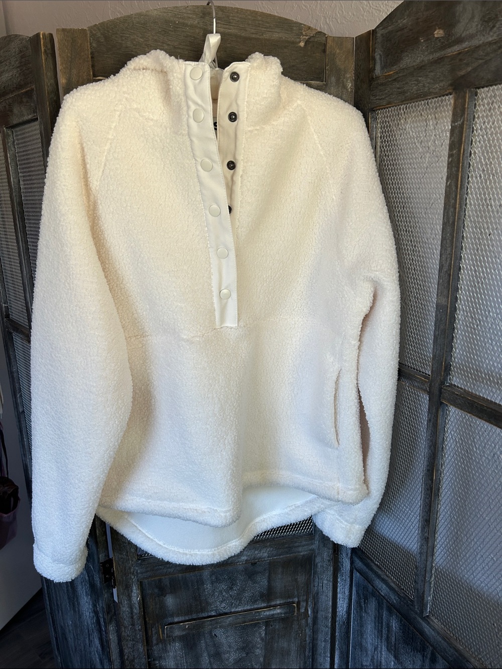 Women's Cream Sherpa Pullover Jacket with Snap Placket